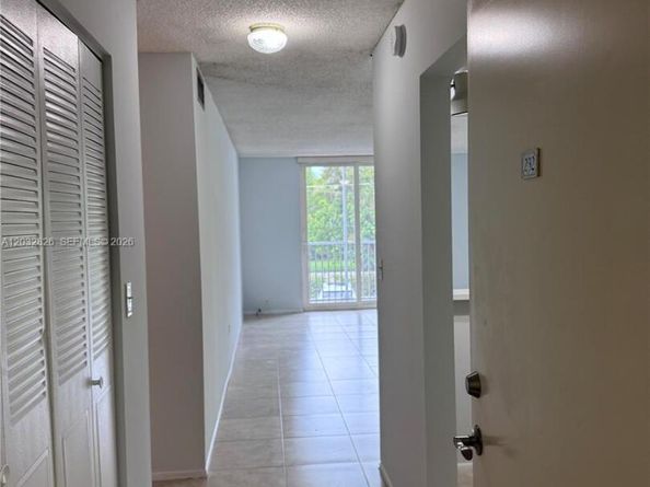 16950 W Dixie Hwy A232 Hwy 232, North Miami Beach FL 33160