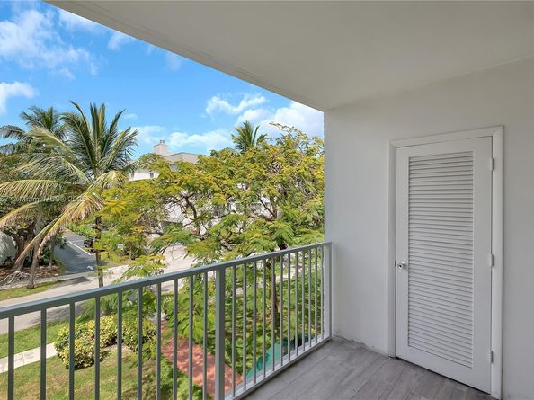 240 Galen Dr 308, Key Biscayne FL 33149