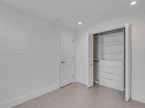 240 Galen Dr 308, Key Biscayne FL 33149