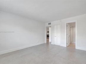 240 Galen Dr 308, Key Biscayne FL 33149