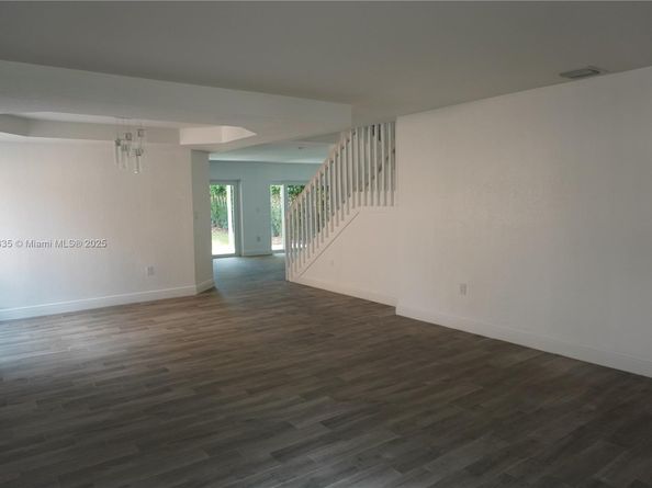 13505 SW 122nd Ave, Miami FL 33186