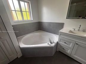 13505 SW 122nd Ave, Miami FL 33186