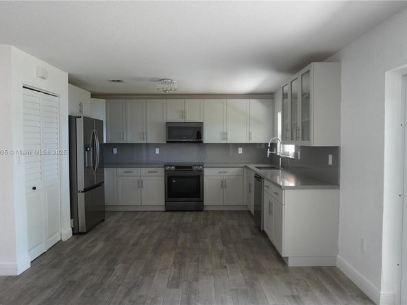 13505 SW 122nd Ave, Miami FL 33186