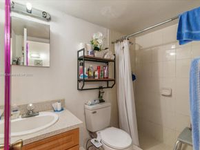 6190 W 19th Ave 202, Hialeah FL 33012
