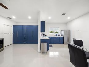 17490 SW 70th Pl, Southwest Ranches FL 33331