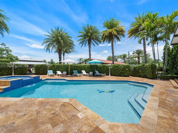 17490 SW 70th Pl, Southwest Ranches FL 33331