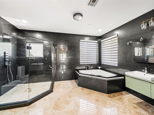 17490 SW 70th Pl, Southwest Ranches FL 33331