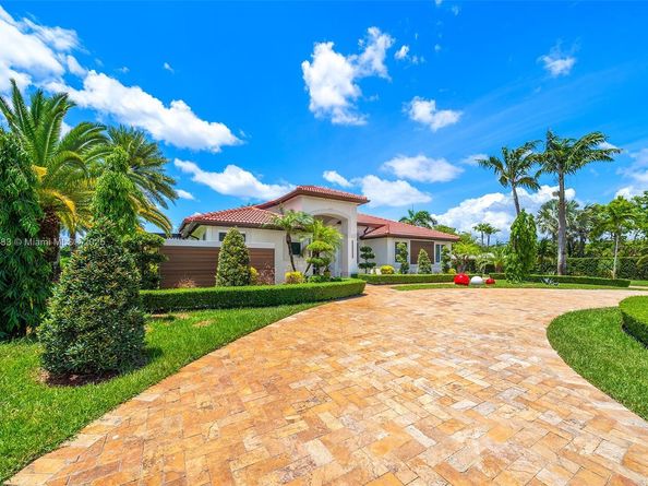 17490 SW 70th Pl, Southwest Ranches FL 33331