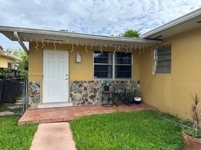 9241 SW 39th St, Miami FL 33165