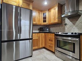 1182 W 37th Ter 11, Hialeah FL 33012
