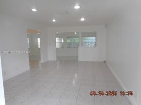 9351 NW 35th Pl, Sunrise FL 33351
