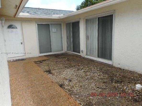 9351 NW 35th Pl, Sunrise FL 33351