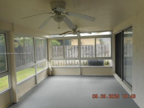 9351 NW 35th Pl, Sunrise FL 33351