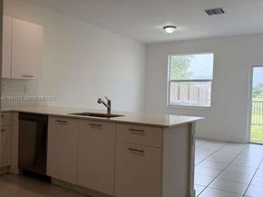 12436 NW 23rd Ct, Miami FL 33167