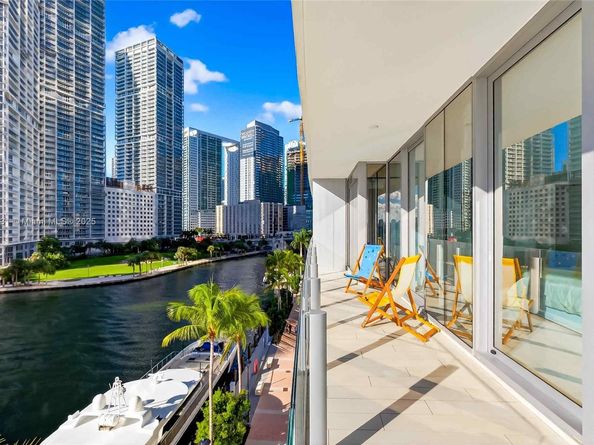 300 Biscayne Blvd Way 501E, Miami FL 33131