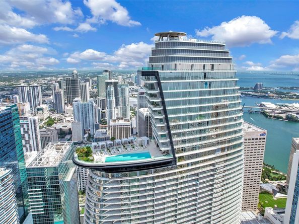 300 Biscayne Blvd Way 501E, Miami FL 33131