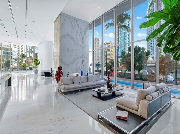 300 Biscayne Blvd Way 501E, Miami FL 33131