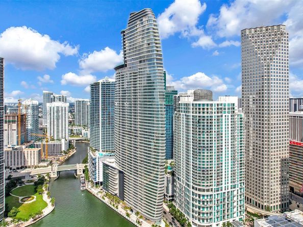 300 Biscayne Blvd Way 501E, Miami FL 33131
