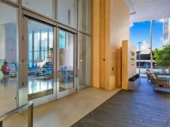 300 Biscayne Blvd Way 501E, Miami FL 33131