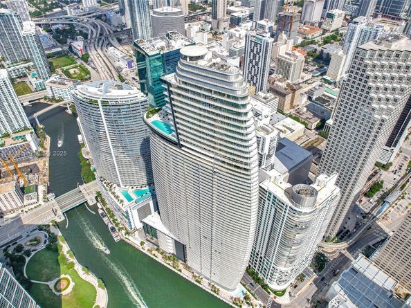 300 Biscayne Blvd Way 501E, Miami FL 33131