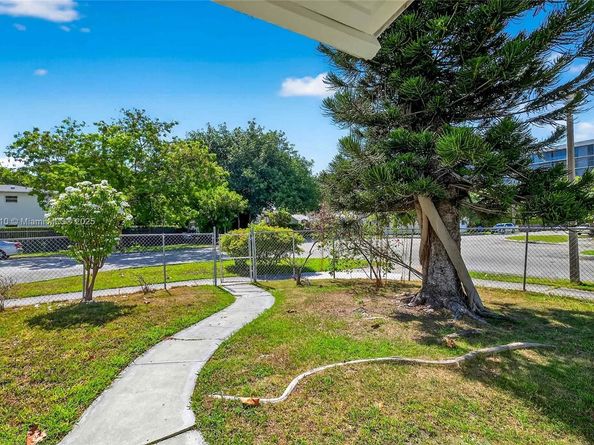 5900 NE 4th Ct, Miami FL 33137