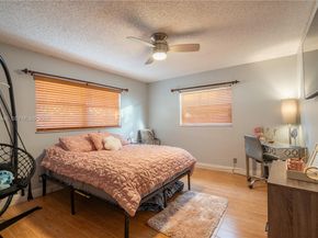 11700 Sheridan St, Pembroke Pines FL 33026