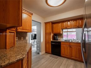 11700 Sheridan St, Pembroke Pines FL 33026