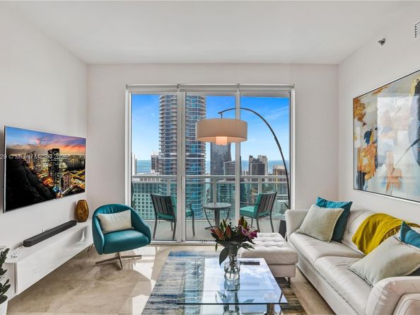 950 Brickell Bay Dr 4707, Miami FL 33131