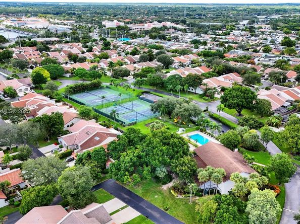 11378 SW 86th Ln, Miami FL 33173