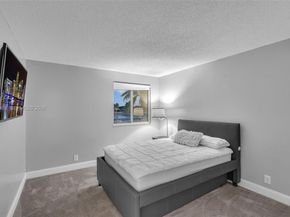 714 Heritage Dr, Weston FL 33326