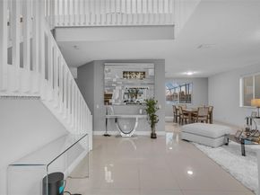 714 Heritage Dr, Weston FL 33326