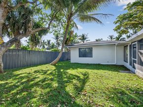 1361 SE 4th Ct, Deerfield Beach FL 33441