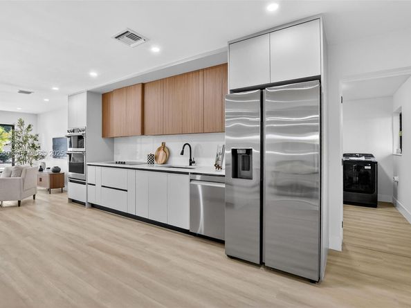 1361 SE 4th Ct, Deerfield Beach FL 33441