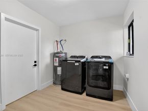 1361 SE 4th Ct, Deerfield Beach FL 33441