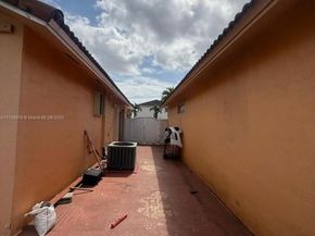 17630 SW 143rd Ct, Miami FL 33177