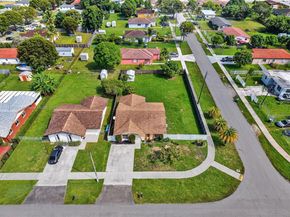17995 SW 105th Ave, Miami FL 33157