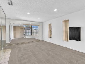 17995 SW 105th Ave, Miami FL 33157