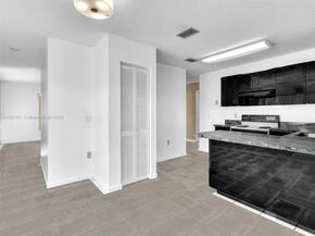 17995 SW 105th Ave, Miami FL 33157