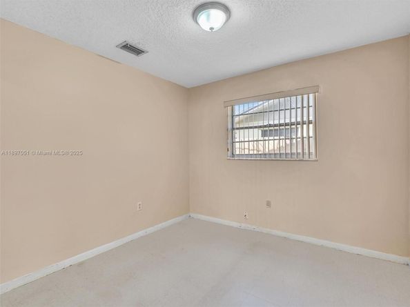 17995 SW 105th Ave, Miami FL 33157