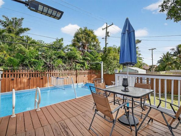 1606 N D St, Lake Worth FL 33460