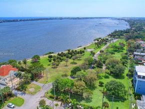 1606 N D St, Lake Worth FL 33460
