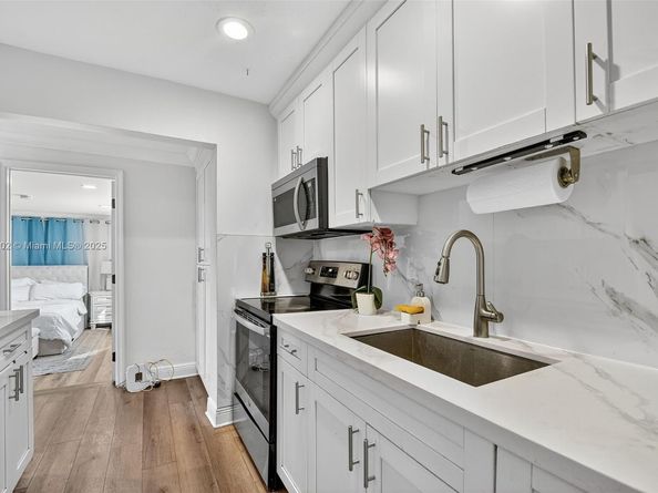 1606 N D St, Lake Worth FL 33460
