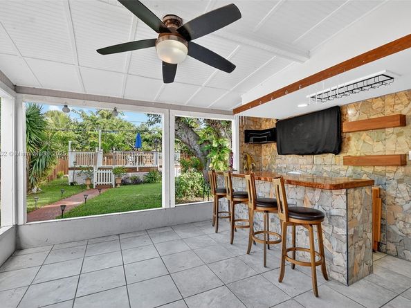 1606 N D St, Lake Worth FL 33460