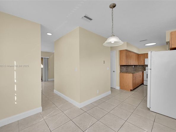 2532 SE Coral Springs Dr 2532, Coral Springs FL 33065