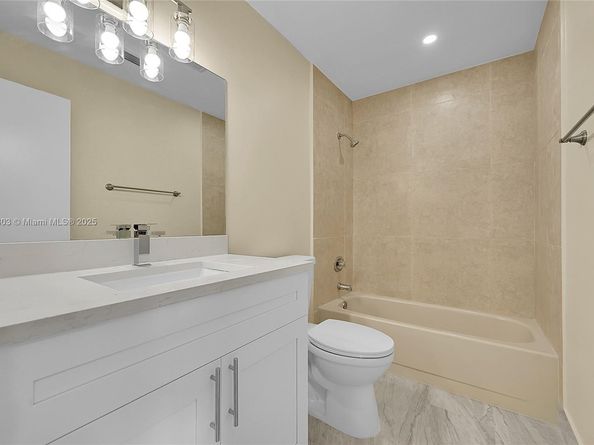 2532 SE Coral Springs Dr 2532, Coral Springs FL 33065