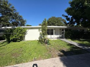 2697 SW 51st Ct, Dania Beach FL 33312