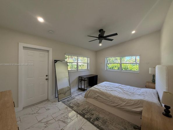 2697 SW 51st Ct, Dania Beach FL 33312