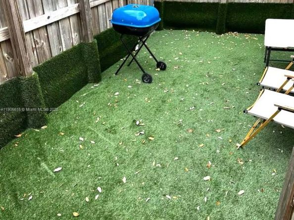 2697 SW 51st Ct, Dania Beach FL 33312