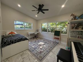 2697 SW 51st Ct, Dania Beach FL 33312