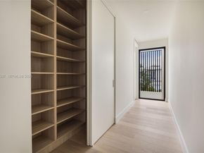 3113 Elizabeth Street, Miami FL 33133